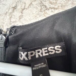Express Elegant Black Apparel